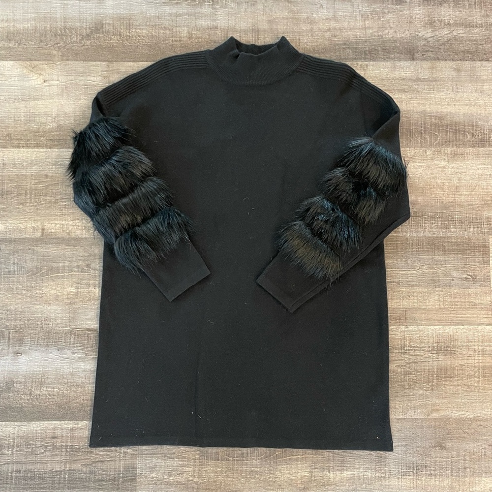 QUIZ High-Neck Sweater With Faux Fur Sleeves